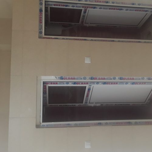 اجاره یک باب مغازه  در خیا بان جوتیاران