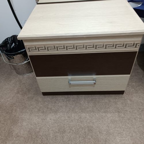 تختخواب و میز آرایش