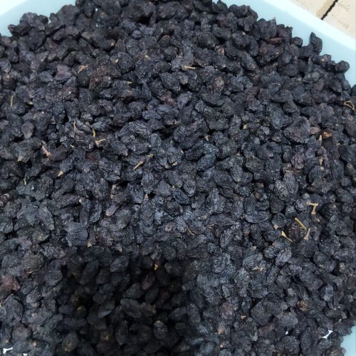 کشمش مویز پاک کرده و دم گیری شده