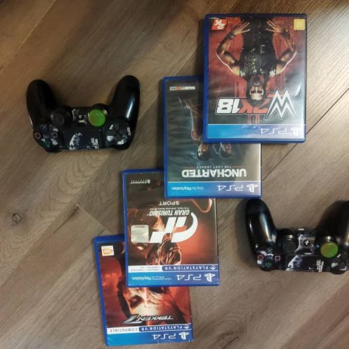 Ps4 یک ترا فول پکیج همراه 4 عدد سیدی اورجینال و کیف همراه