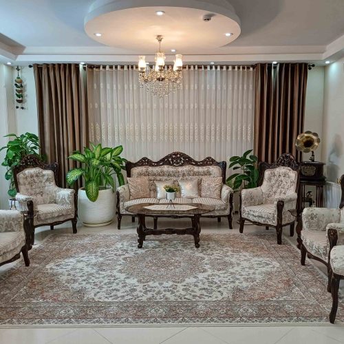 مبل 9 نفره چوب اصل، همراه نهارخوری هشت نفره، میز تلویزیون، چهار عدد صندلی اپن