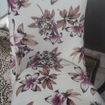 1 دست مبل 5 نفره و یک میز 6 نفره به همراه صندلی