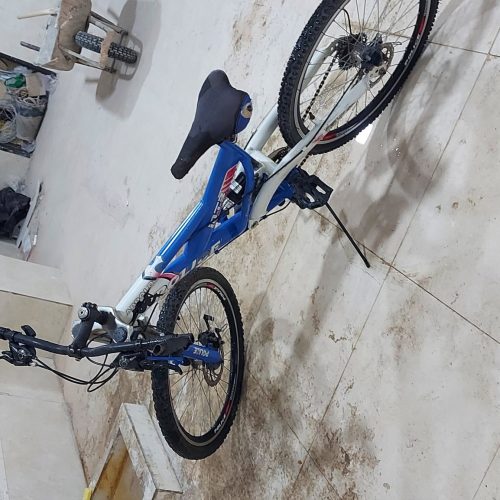 یک وسیله دوچرخه پلیسی به قیمت 2500000تومان تخفیف هم پایه معامله