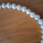 یک گردنبند مروارید اصل پرورشی