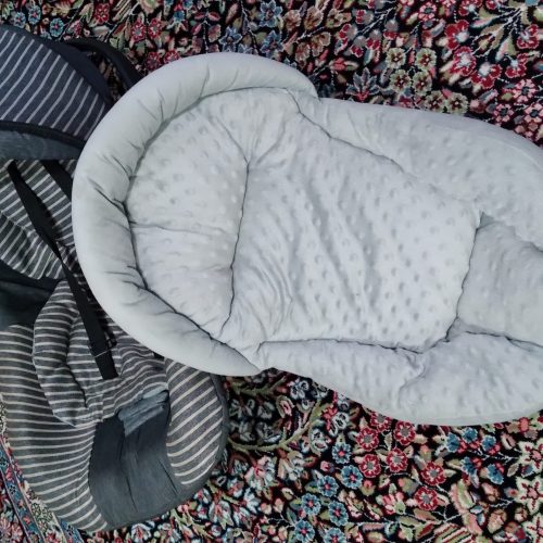 کرییر و آغوشی نوزاد، سالم و در حد نو