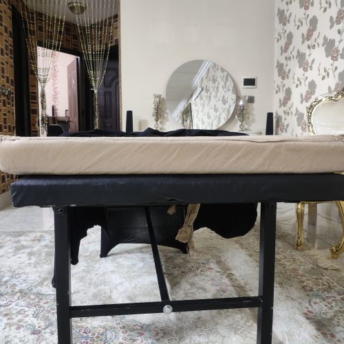 تخت برای مژه کار اپلاسیون کار و ماساژ