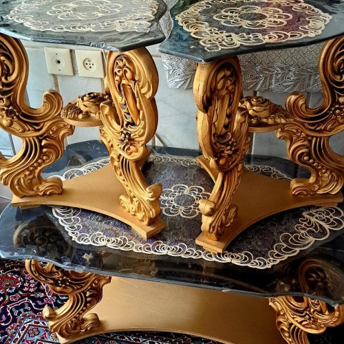 مبلمان 7 نفره سلطنتی همراه با میز پذیرایی