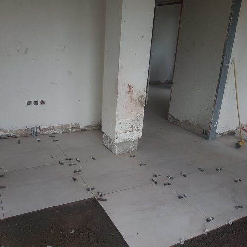 کاشی کاری و سنگ کاری