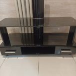 میز تلویزیون شیشه ای