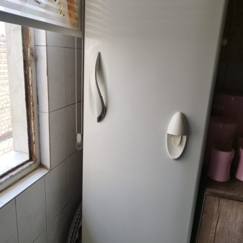 یک عدد فریزر یک عدد یخچال فروشی