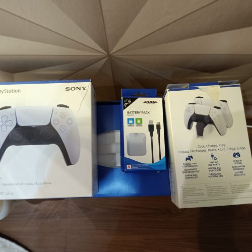 Ps5  دو دسته و هدست و شارژر دسته