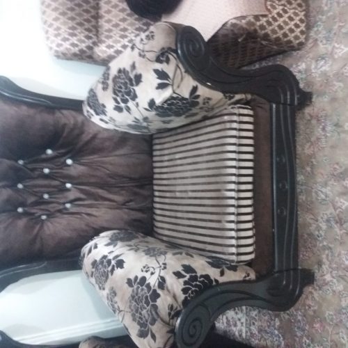 یک دست مبل هفت نفره