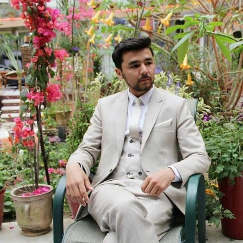 دنبال کار میگردم