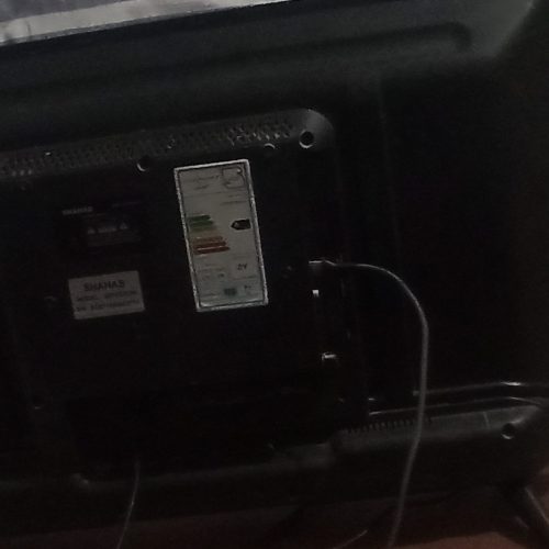 تلویزیون  سامذسونگ32انج   به پولش نیاز مندم