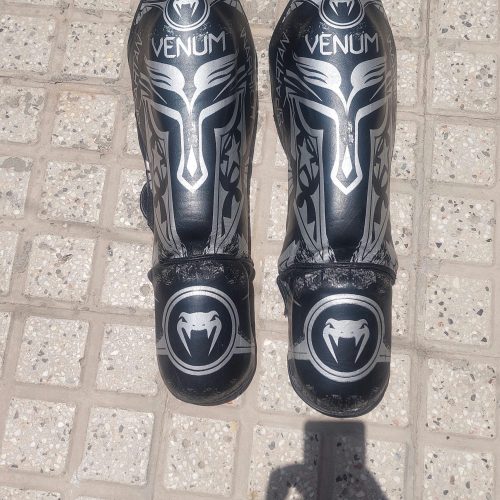 ست دستکش بوکس و باند دست و ساق بند روپاپی