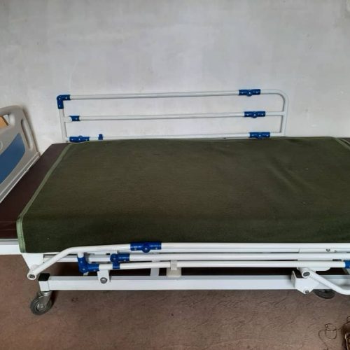 تخت پزشکی برقی