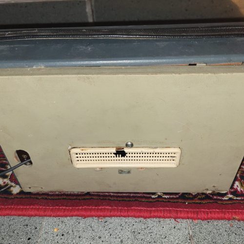 رادیو قدیمی انگلیس درحد