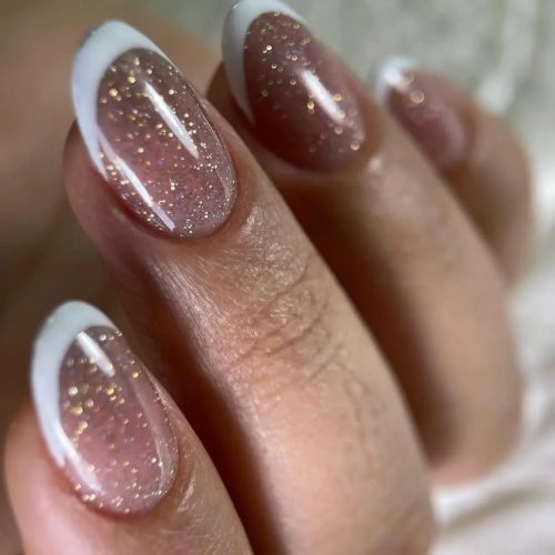 ناخن کار حرفه ای