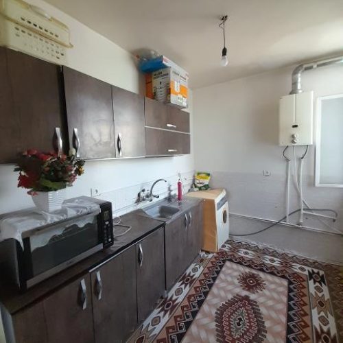 فروش آپارتمان 112 متری سه طبقه مجزا