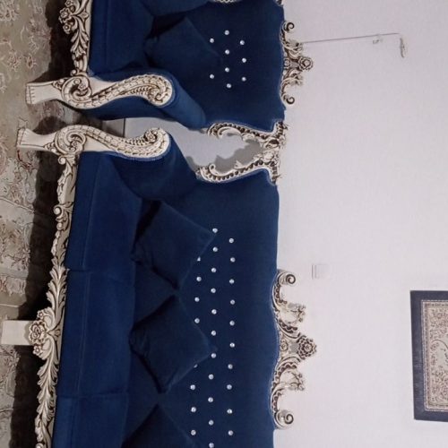 مبل 7نفره ب همراه 3تامیز عسلی