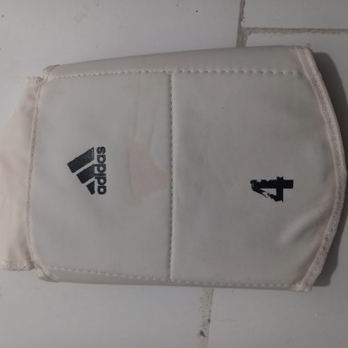 لباس و تجهیزات کاراته