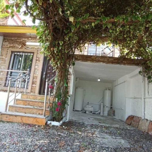 ویلاباغ نیم پیلوت/نزدیک مرکز شهر/ویو جنگل