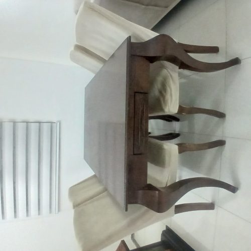 میز ناهار خوری 4 نفره در حد نو