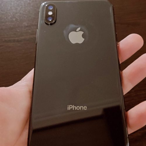 گوشی ایفون در حد نو