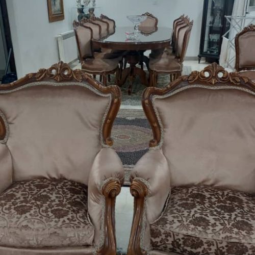 مبل کلاسیک تمیز و محکم و شیک