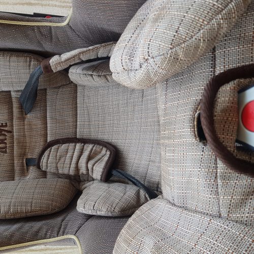 صندلی ماشین