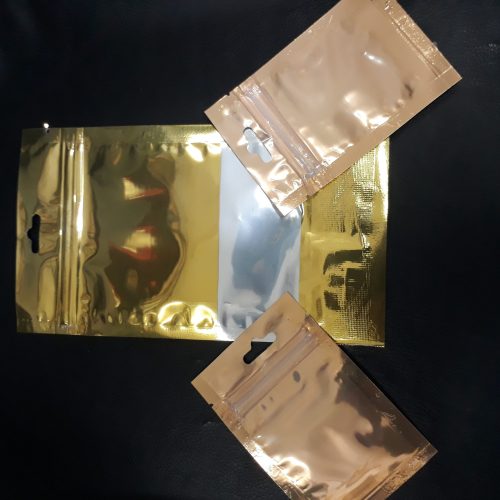 فروشگاه مجید انواع طلق ووکیوم وآسلون خارجی چسبدار وانواع پاکتهای بهداشتی وانواع شیرینگ ودایکات وجعبه های طلقی ودسته کارتن