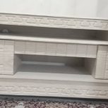 میز تلوزیون چوبی در حد نو سالم