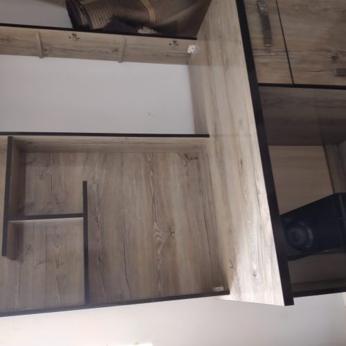 میز کامپیوتر کتابخانه دار