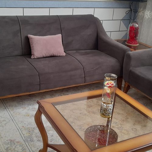 مبل 7نفره و عسلی سه تیکه