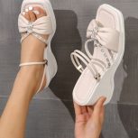 به چند خانم جهت کار در تولیدی کفش نیازمندیم