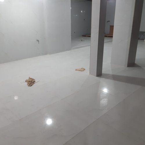 زیرزمین به مساحت 200مترمربع در ورودی مستقل امتیاز آب و برق و گاز مستقل