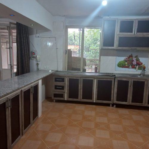 فروش خانه مسکونی_حیاط دار