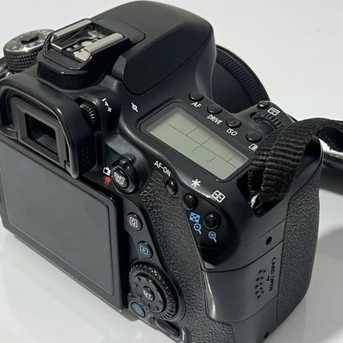 دوربین کنون 80d