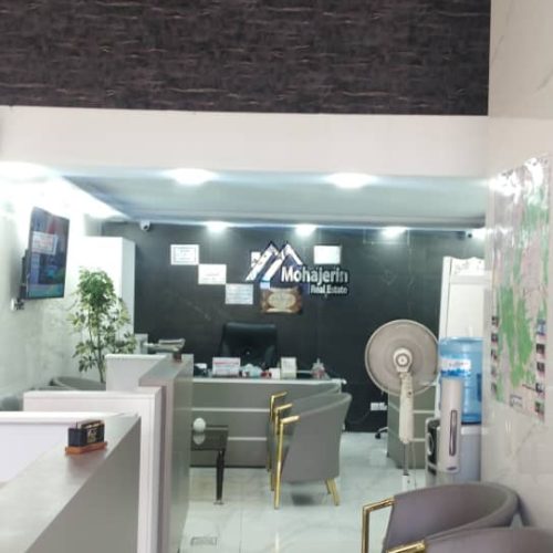 اجاره مغازه وزیرزمین در بلوار دنیا مالی