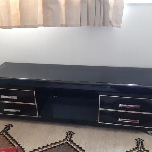 میز تلویزیونی