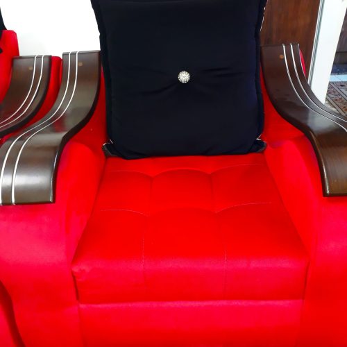 مبل راحتی قرمز