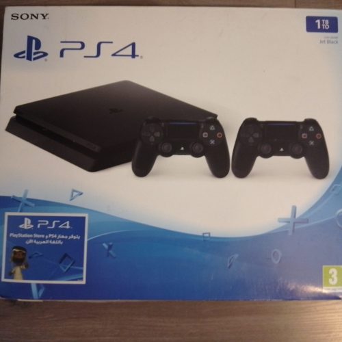 Ps4 یک ترا فول پکیج همراه 4 عدد سیدی اورجینال و کیف همراه