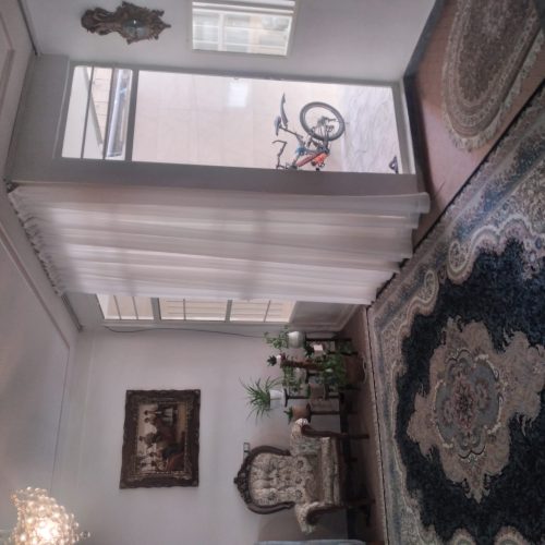 خانه دو طبقه