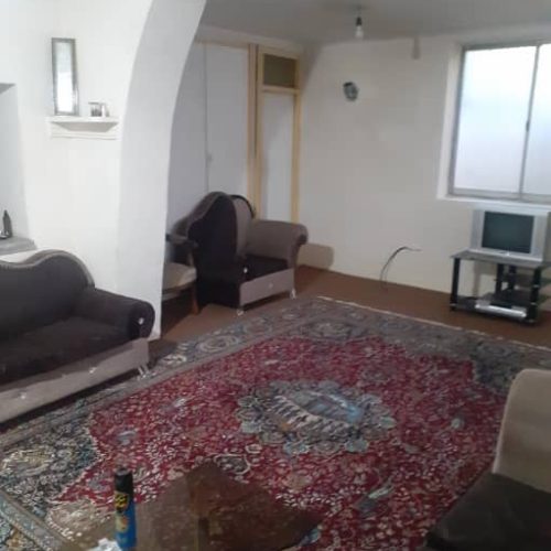 خانه دو طبقه طبقه پایین