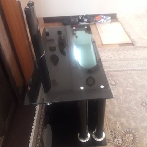 میز تلویزیون شیشه ای