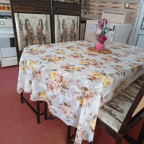 میز غذا خوری کاملا سالم