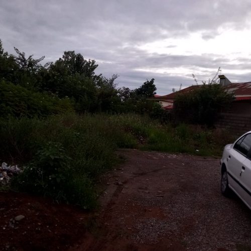 فروش زمین به مساحت 220 متر