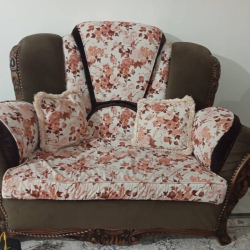 مبلمان بسیار تمیز و سالم