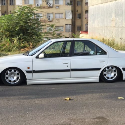 با سلام پژو پارس مدل 1388در حد بدون خط و خش سواری نرم خوش رخ