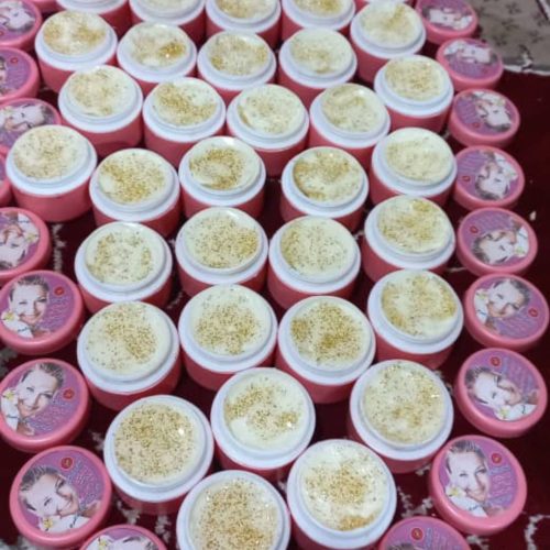 کرم عربی اماراتی